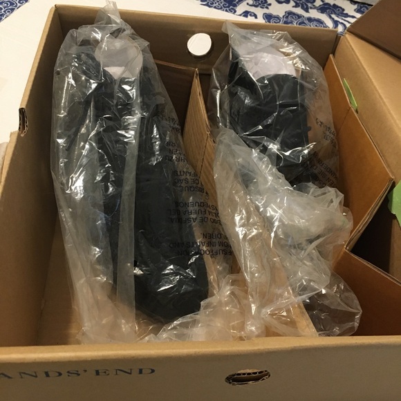 Lands’End , Womans Boots Nwt 8.5 - Picture 6 of 8